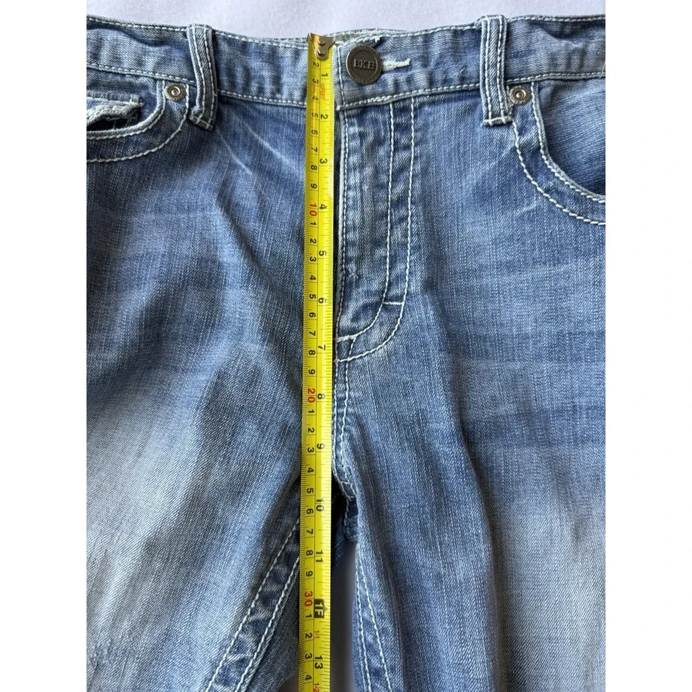 BKE Tyler Straight Jeans 31R Light Wash Distressed Y2K Buckle Denim 32x30